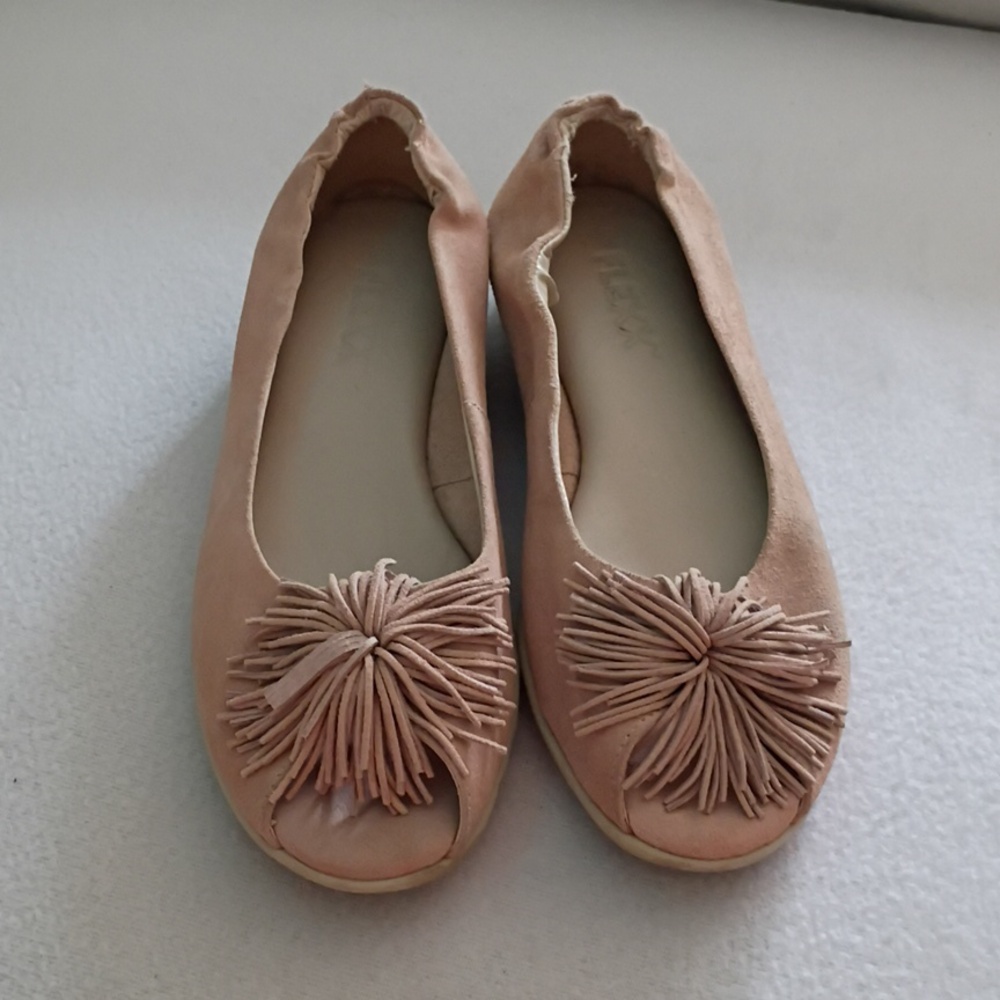 THE FLEXX Blush Pink Tassel Ballet Flats - Picture 5 of 11